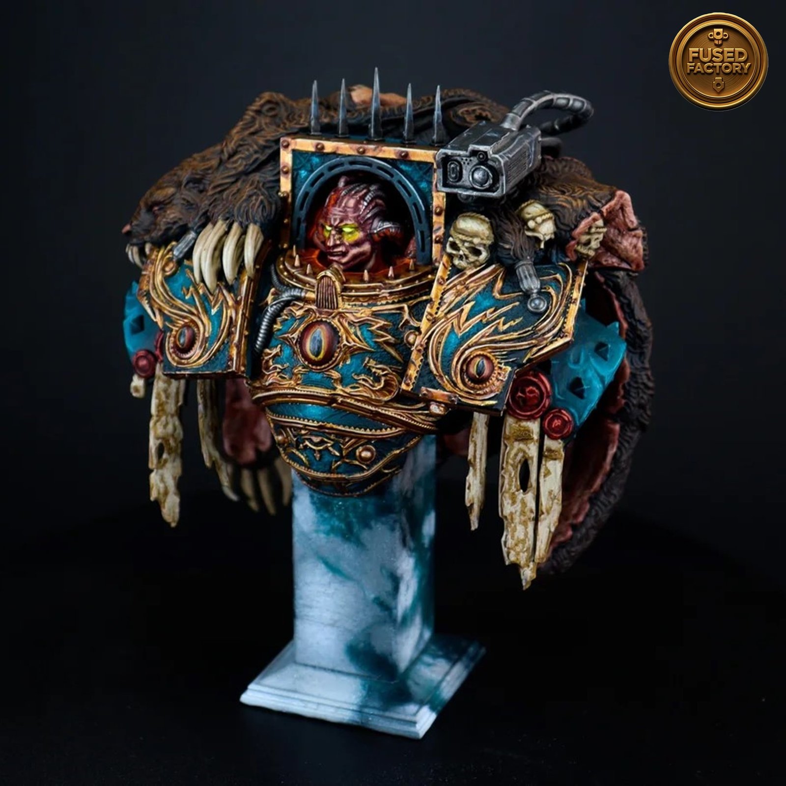 Horus Lupercal, The Warmaster Primarch, 9" Display Sculpt - Image 6