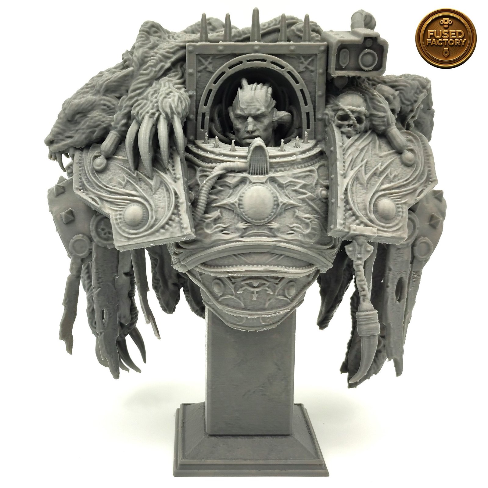 Horus Lupercal, The Warmaster Primarch, 9" Display Sculpt - Image 8